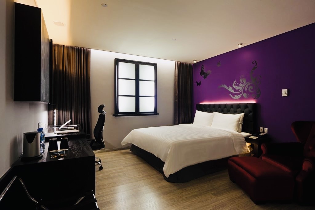 B9E255BD-D5B5-4837-BBC8-609095F37C78